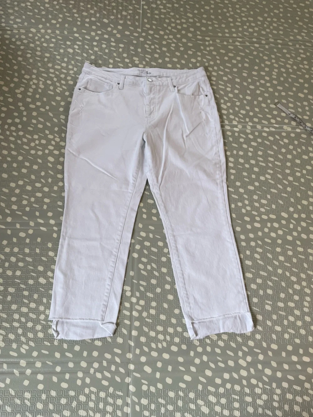 Time and Tru White High-Rise Jeans High Low Step Hem Distressed Details, Size 18
